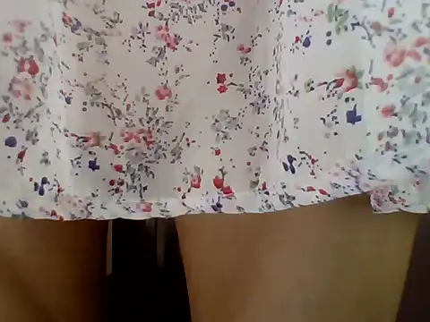 Snapshot of Hotty_kaira chatting on 10/12/25, 05:45 Hotty kaira online show from 10/12/25, 05:45