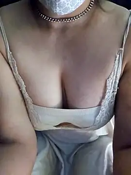 Snapshot of mohini_sen chatting on 11/22/25, 05:45 mohini sen online show from 11/22/25, 05:45