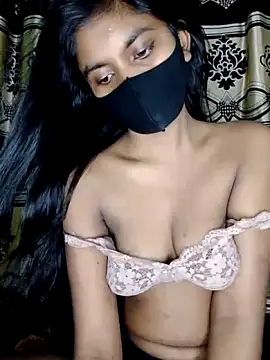 Snapshot of hottywife-03 chatting on 04/18/26, 06:12 hottywife-03 online show from 04/18/26, 06:12
