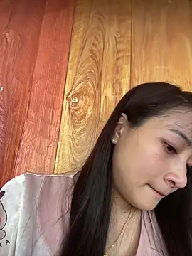 Snapshot of banlinh004 chatting on 10/16/25, 06:14 banlinh004 online show from 10/16/25, 06:14