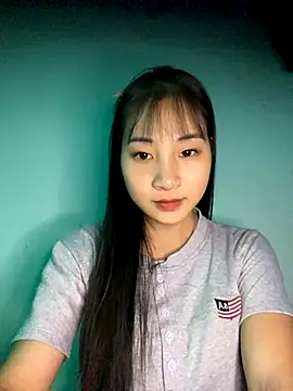 Snapshot of banlinh004 chatting on 10/23/25, 06:23 banlinh004 online show from 10/23/25, 06:23