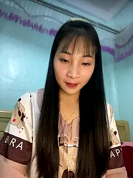 banlinh004 online show from 10/31/25, 02:40