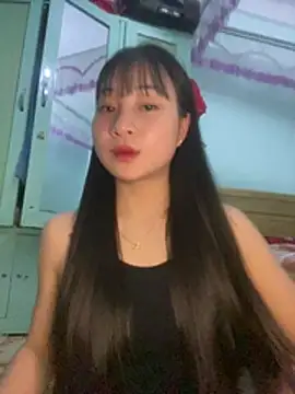 banlinh004 online show from 02/19/26, 06:04
