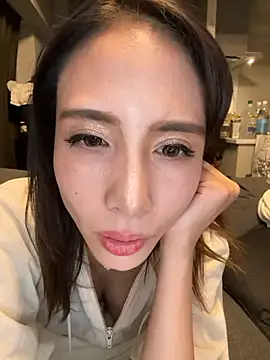 rena rena rena online show from 10/02/25, 03:19