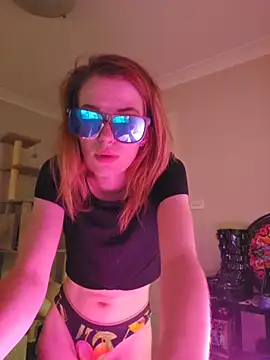 Snapshot of lonely_Cosplay_chick chatting on 11/02/25, 01:13 lonely Cosplay chick online show from 11/02/25, 01:13