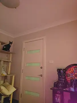 Snapshot of lonely_Cosplay_chick chatting on 11/03/25, 11:44 lonely Cosplay chick online show from 11/03/25, 11:44