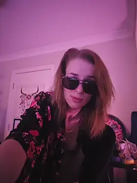 Snapshot of lonely_Cosplay_chick chatting on 11/22/25, 05:01 lonely Cosplay chick online show from 11/22/25, 05:01