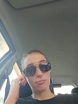 Snapshot of lonely_Cosplay_chick chatting on 11/23/25, 09:03 lonely Cosplay chick online show from 11/23/25, 09:03