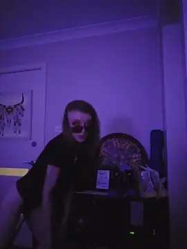 Snapshot of lonely_Cosplay_chick chatting on 11/29/25, 02:20 lonely Cosplay chick online show from 11/29/25, 02:20