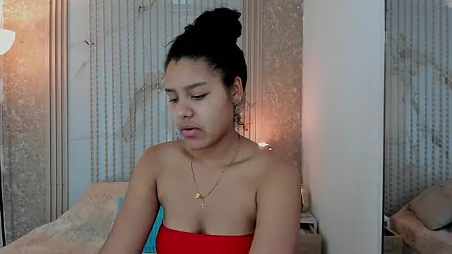 AriaVega online show from 05/17/26, 01:18