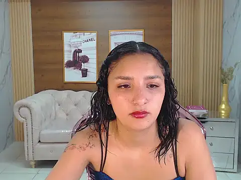 claudina s online show from 10/22/25, 12:49