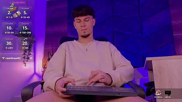 LiamThunder05  online show from 11/10/25, 03:05