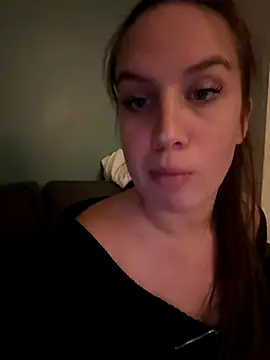 Snapshot of bebecita_x chatting on 11/11/25, 08:31 bebecita x online show from 11/11/25, 08:31