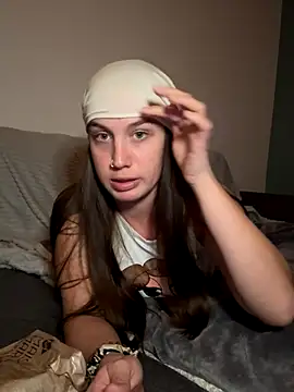 Snapshot of bebecita_x chatting on 11/23/25, 07:57 bebecita x online show from 11/23/25, 07:57