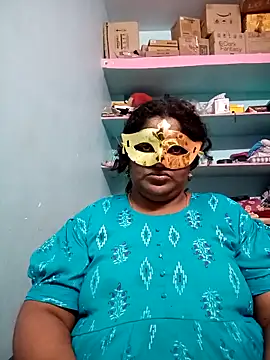 Snapshot of supcpl chatting on 11/17/25, 04:57 supcpl online show from 11/17/25, 04:57