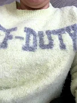 Snapshot of Daiana_Andra chatting on 11/03/25, 11:11 Daiana Andra online show from 11/03/25, 11:11