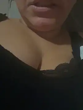 Snapshot of Daiana_Andra chatting on 12/01/25, 02:11 Daiana Andra online show from 12/01/25, 02:11