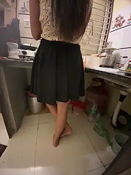 shailja00000 online show from 10/10/25, 12:59