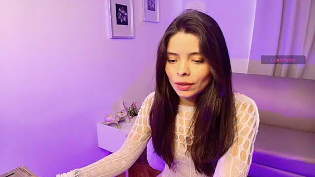 victoria stern online show from 10/13/25, 02:06