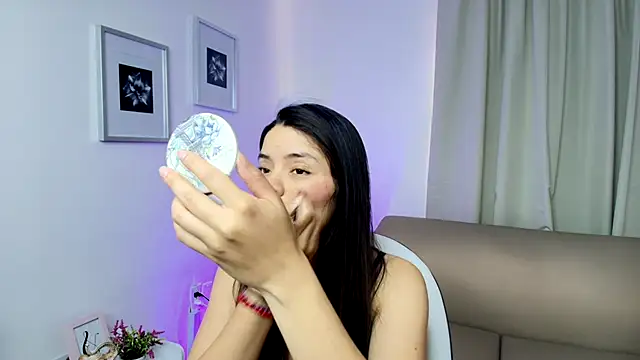 victoria stern online show from 10/23/25, 12:37