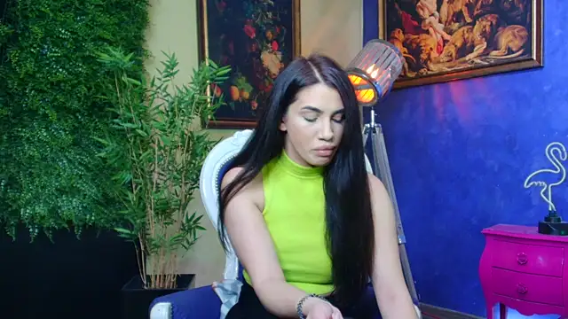 Snapshot of nicolepalmer chatting on 11/08/25, 11:32 nicolepalmer online show from 11/08/25, 11:32