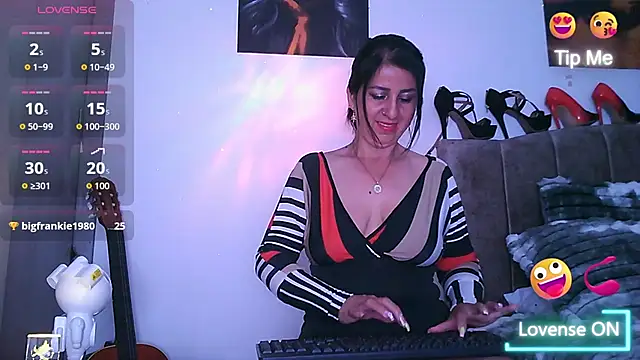 Snapshot of Agathabrunner chatting on 11/02/25, 10:06 Agathabrunner online show from 11/02/25, 10:06