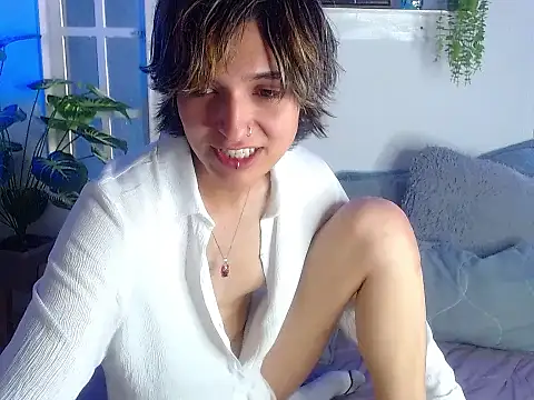 noellee   online show from 10/05/25, 01:31