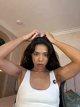naomi hill1 online show from 06/05/26, 12:55
