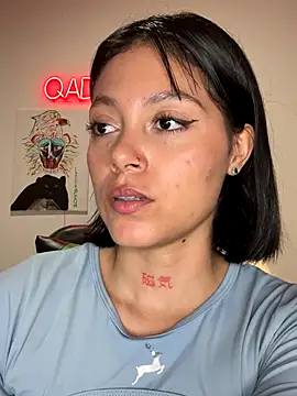 Snapshot of Qadeshoficial chatting on 11/27/25, 09:06 Qadeshoficial online show from 11/27/25, 09:06