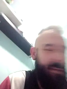 Snapshot of kikecastella chatting on 10/24/25, 12:30 kikecastella online show from 10/24/25, 12:30