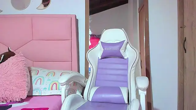 BabyDollvibes online show from 11/24/25, 09:14