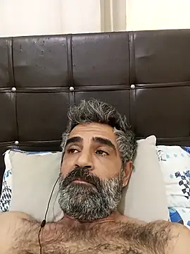 Snapshot of AliTaner07 chatting on 12/16/25, 10:37 AliTaner07 online show from 12/16/25, 10:37