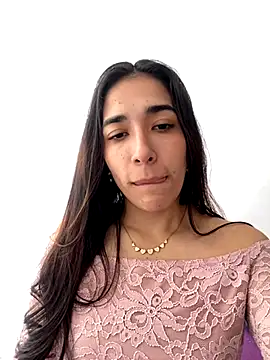 Snapshot of SabrinaEvanss_ chatting on 10/13/25, 02:17 SabrinaEvanss  online show from 10/13/25, 02:17