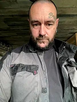 Snapshot of ju8870 chatting on 10/27/25, 09:13 ju8870 online show from 10/27/25, 09:13