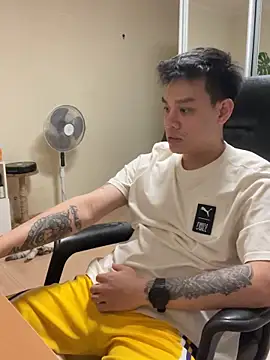 latava online show from 11/06/25, 04:08