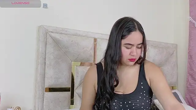 Mia belmontt online show from 10/22/25, 08:08