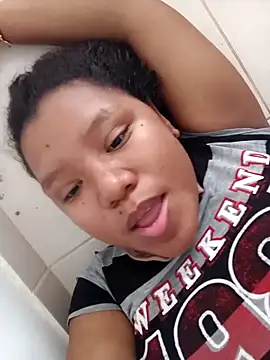 Rosario-castro online show from 10/23/25, 05:01