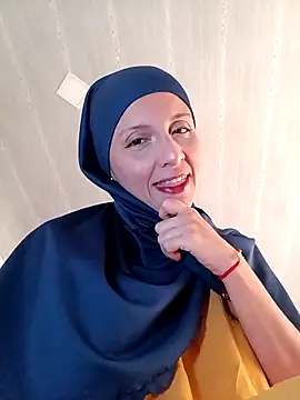 Aafsha  online show from 10/18/25, 12:17