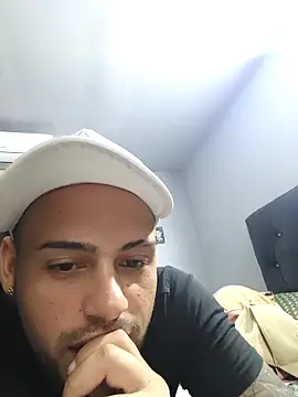 Snapshot of Thiffany-Brandon chatting on 10/07/25, 03:47 Thiffany-Brandon online show from 10/07/25, 03:47