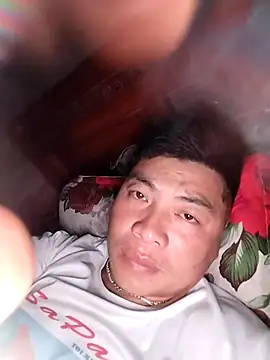 Snapshot of -CHOI-83 chatting on 10/17/25, 07:00 -CHOI-83 online show from 10/17/25, 07:00