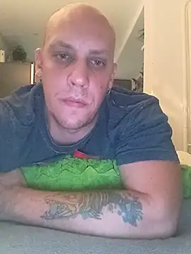 Snapshot of Kobradera1984 chatting on 10/09/25, 11:36 Kobradera1984 online show from 10/09/25, 11:36