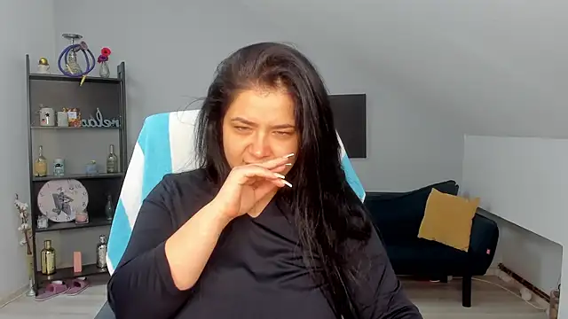 DennysseCharm online show from 10/14/25, 03:29