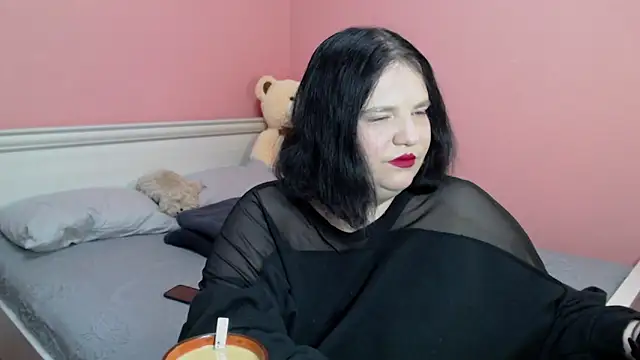  alexandra ray  online show from 11/26/25, 01:23