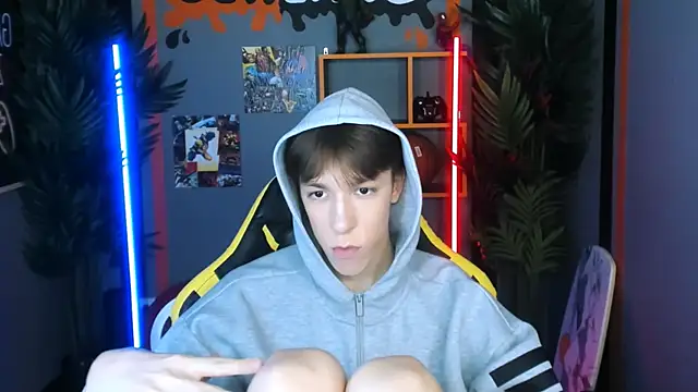 Snapshot of MarkBranston chatting on 11/10/25, 10:47 MarkBranston online show from 11/10/25, 10:47