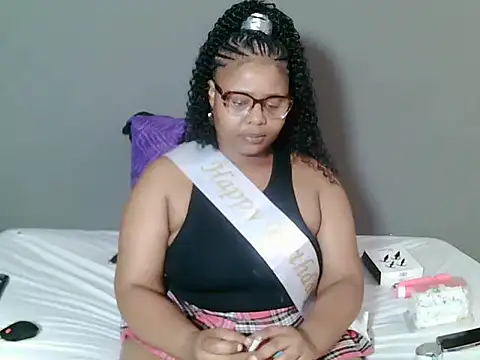 Snapshot of BoobsBae04 chatting on 10/20/25, 07:58 BoobsBae04 online show from 10/20/25, 07:58