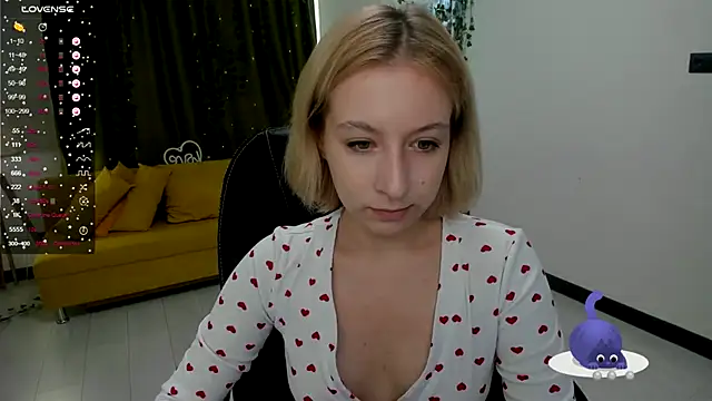 Snapshot of Emma_Garcias chatting on 10/11/25, 11:09 Emma Garcias online show from 10/11/25, 11:09