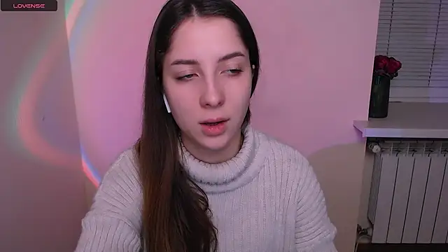 Snapshot of _OlivkaSexy chatting on 12/18/25, 01:28 OlivkaSexy online show from 12/18/25, 01:28