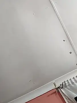 Snapshot of BlackBerry_06 chatting on 12/14/25, 09:36 BlackBerry 06 online show from 12/14/25, 09:36