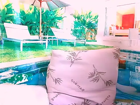 Snapshot of EbonyTiger69 chatting on 11/04/25, 03:38 EbonyTiger69 online show from 11/04/25, 03:38