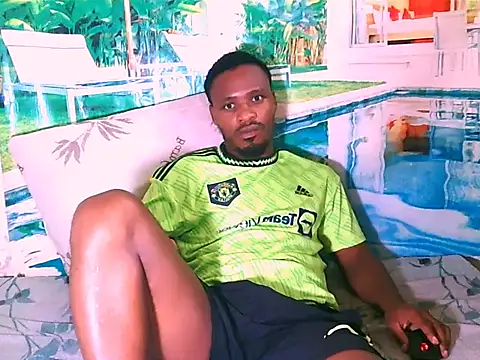 Snapshot of EbonyTiger69 chatting on 11/19/25, 05:57 EbonyTiger69 online show from 11/19/25, 05:57